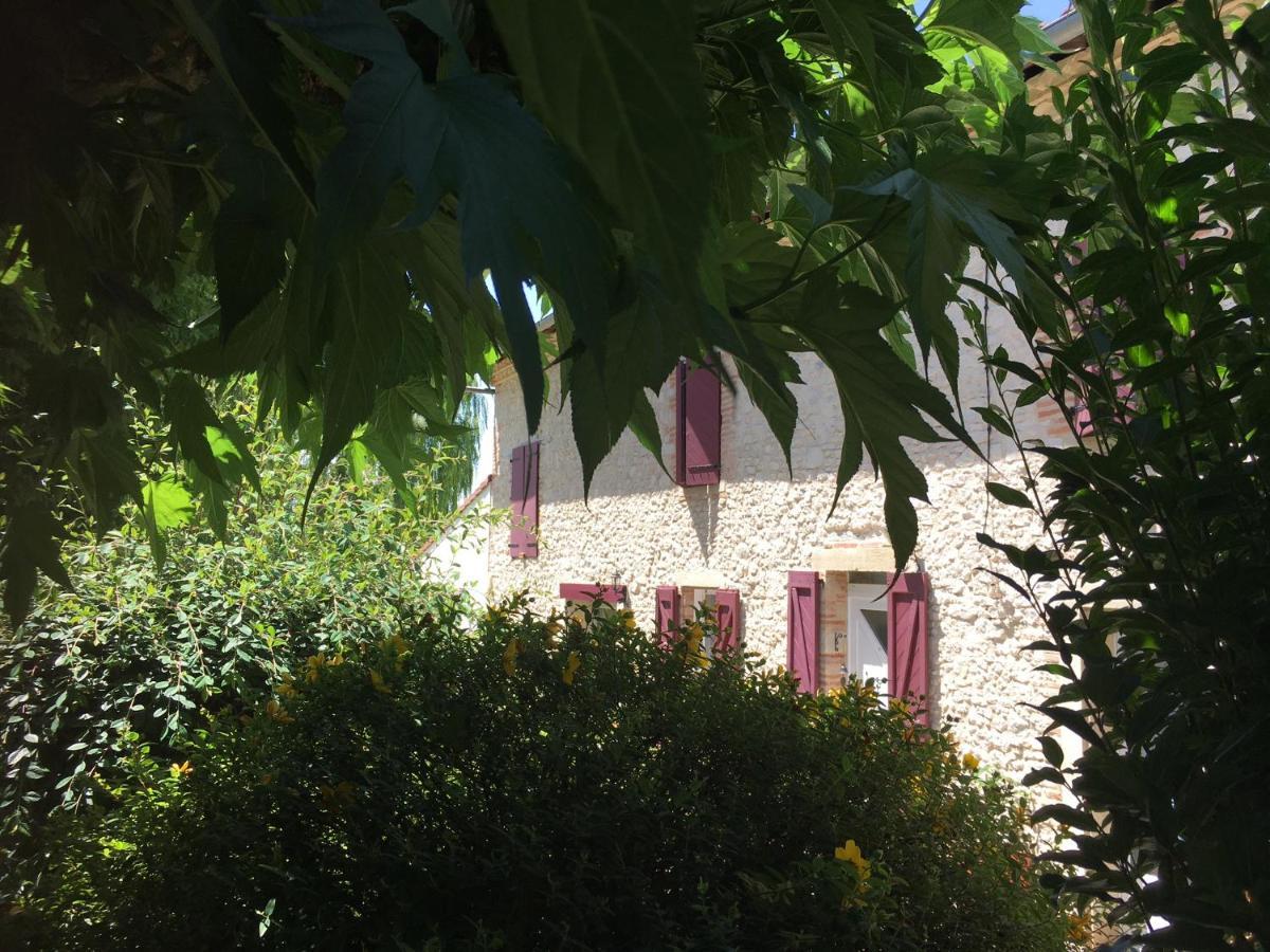 Domaine De La Vigne Acomodação com café da manhã Cadalen Exterior foto